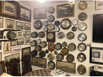 A RARE KAISER MARINE WALL CLOCK – BY SCHNOOR KIEL.